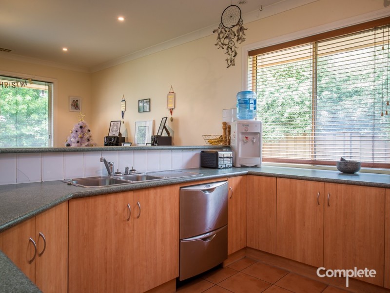 6 SANDSTONE COURT, Mount Gambier SA 5290