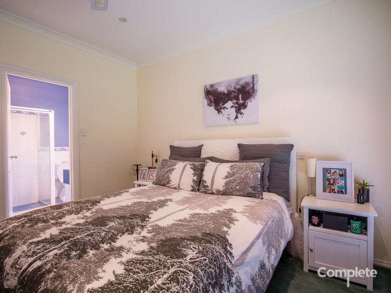 6 SANDSTONE COURT, Mount Gambier SA 5290