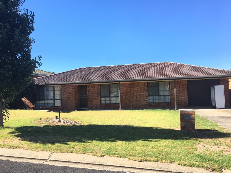 8 BELLEVALE COURT, Mount Gambier SA 5290