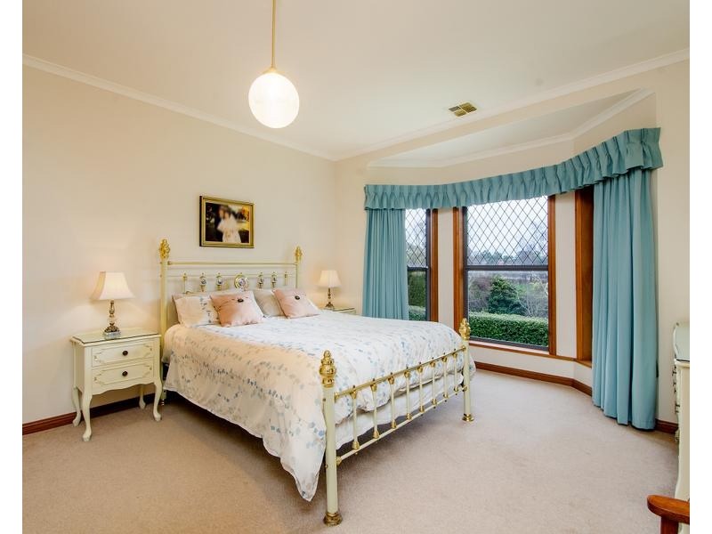 1 ANNETTE STREET, Mount Gambier SA 5290