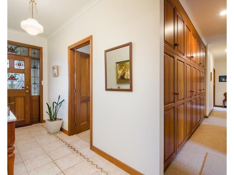 1 ANNETTE STREET, Mount Gambier SA 5290