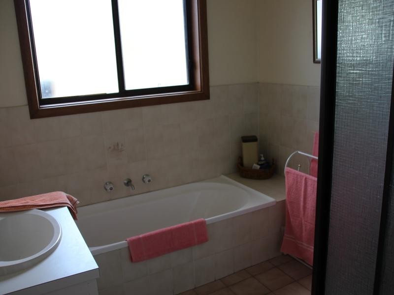 9 HERBERT STREET, Mount Gambier SA 5290