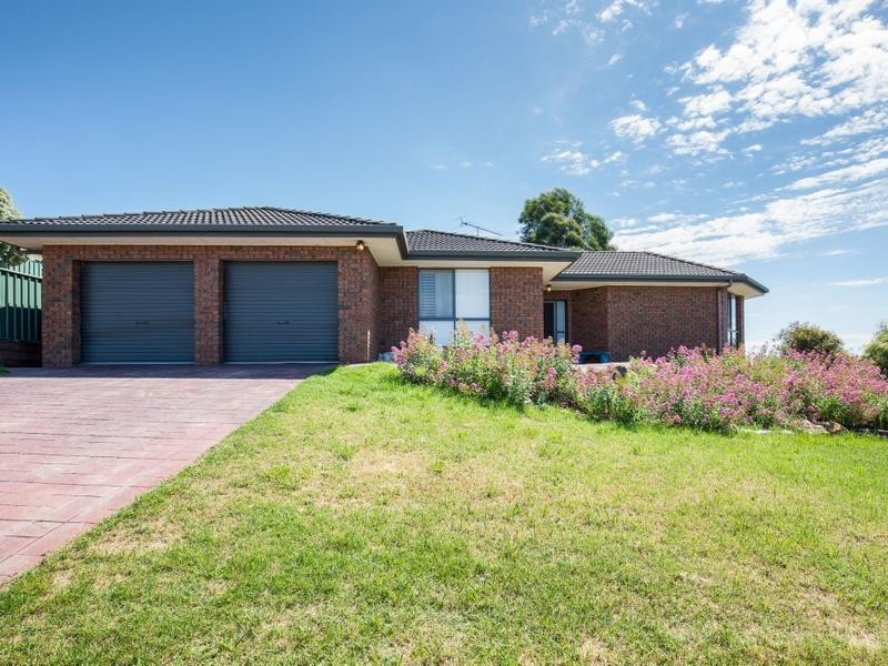 2 HIGHLAND DRIVE, Mount Gambier SA 5290