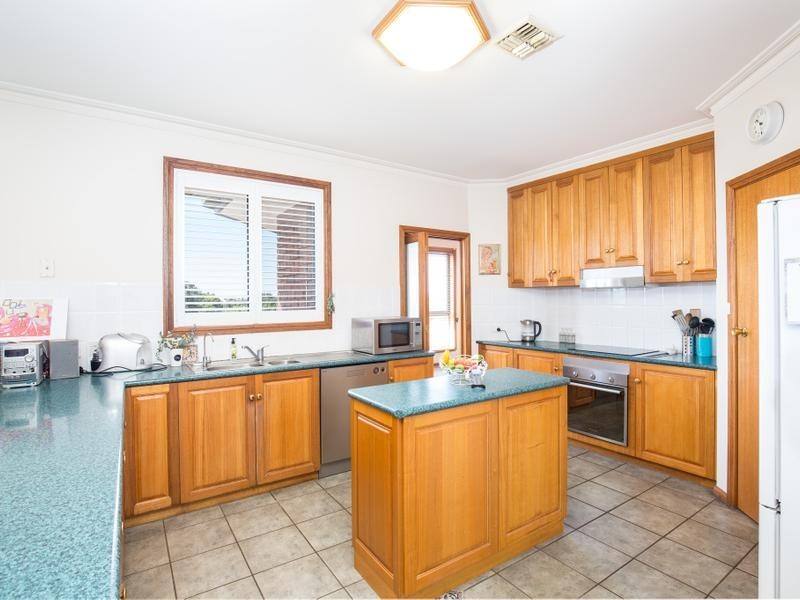 2 HIGHLAND DRIVE, Mount Gambier SA 5290