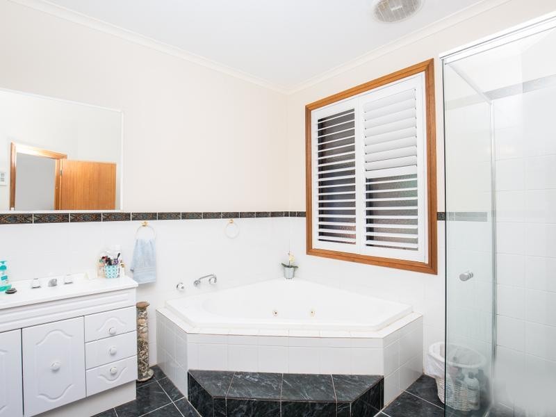 2 HIGHLAND DRIVE, Mount Gambier SA 5290