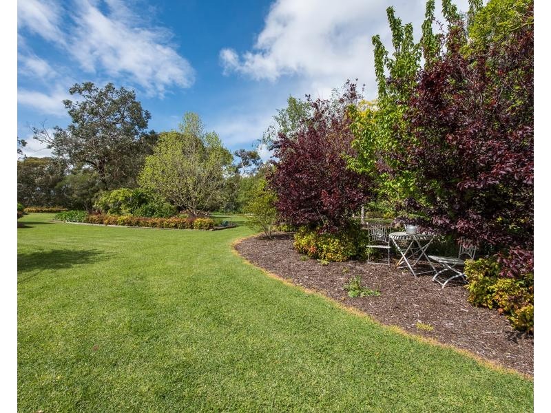 25 TENISON DRIVE, Mount Gambier SA 5290