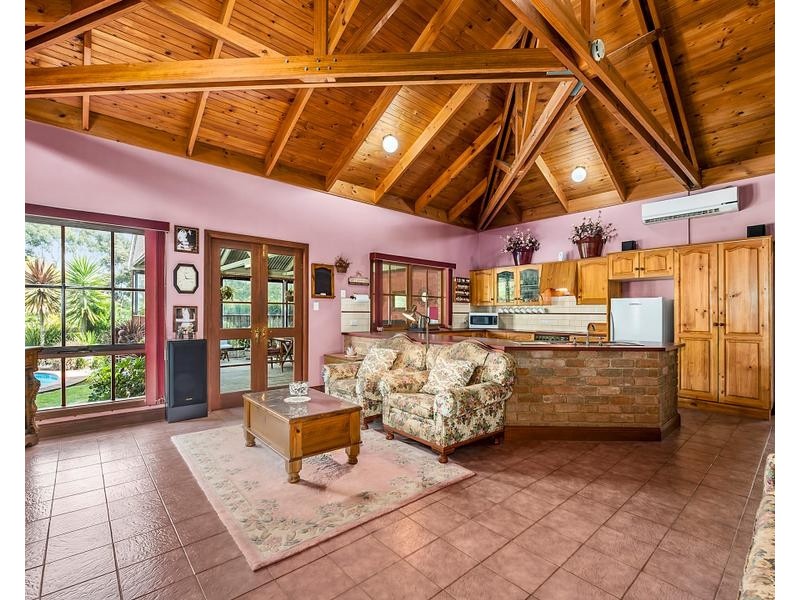 25 TENISON DRIVE, Mount Gambier SA 5290