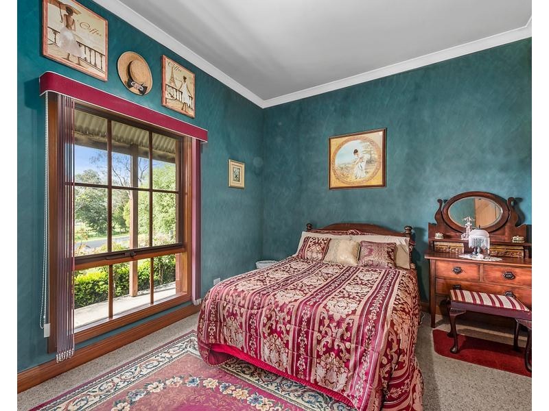 25 TENISON DRIVE, Mount Gambier SA 5290