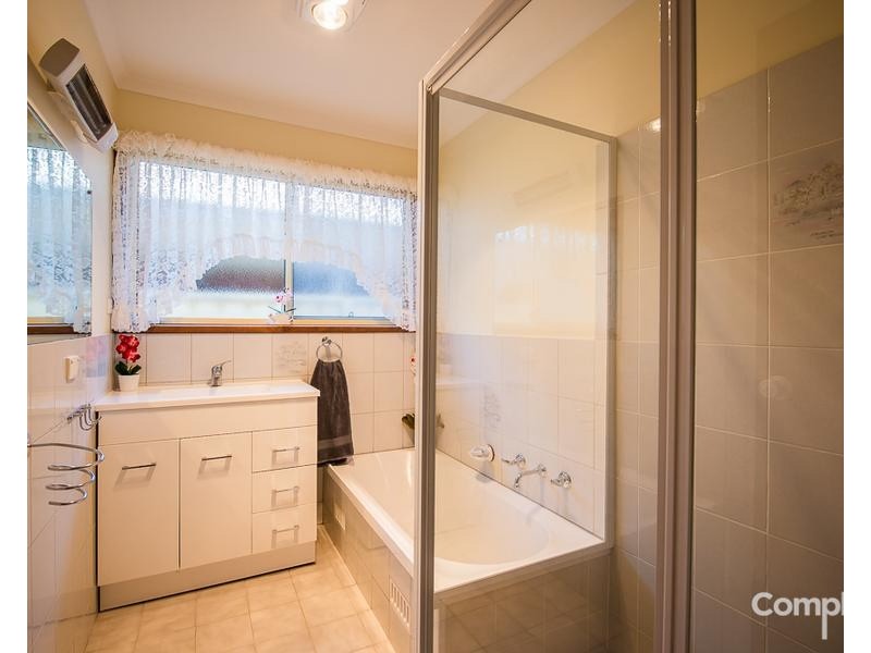 17 SHALAMAR CRESCENT, Mount Gambier SA 5290