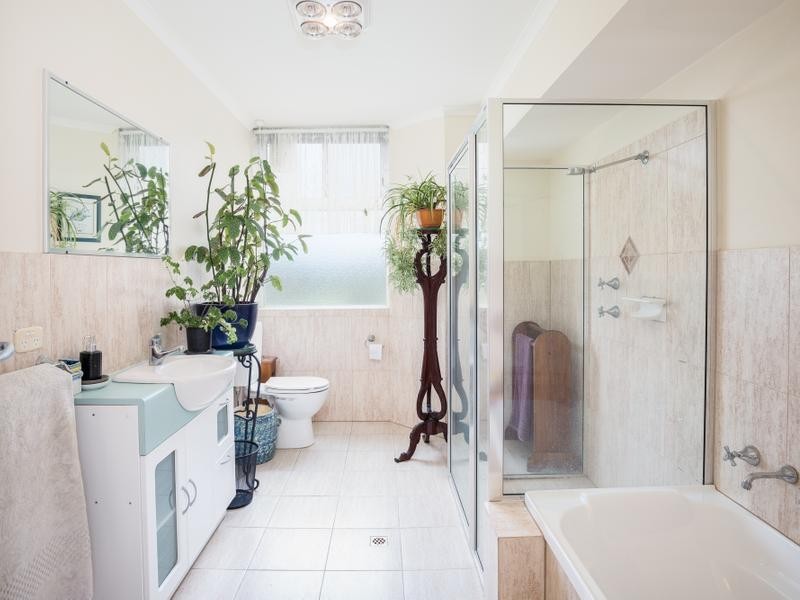 4002/3 LAKE TERRACE WEST, Mount Gambier SA 5290