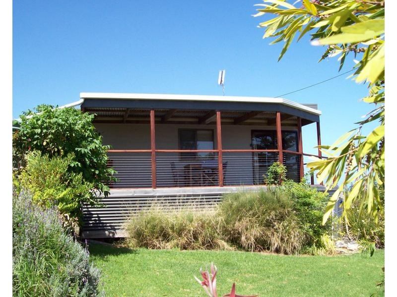 3 OLD BRIDGE ROAD, Nelson VIC 3292