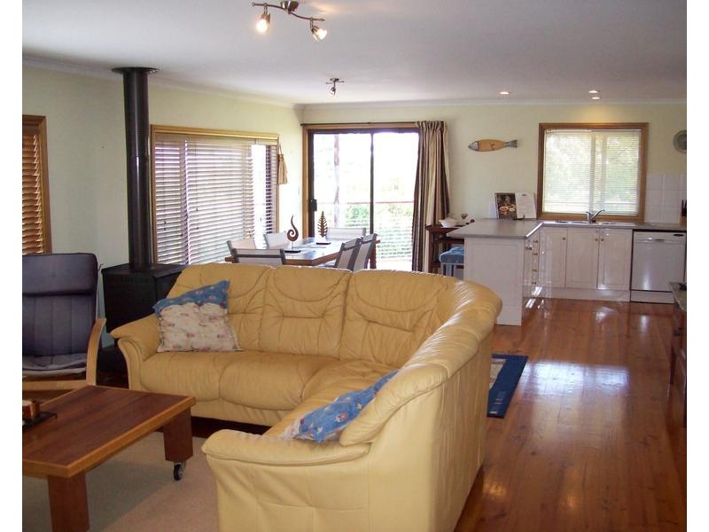 3 OLD BRIDGE ROAD, Nelson VIC 3292