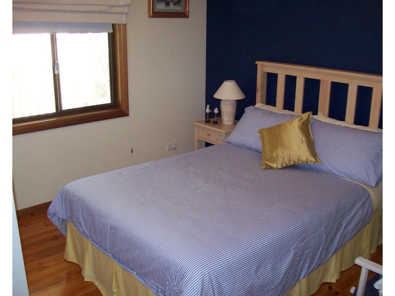 3 OLD BRIDGE ROAD, Nelson VIC 3292