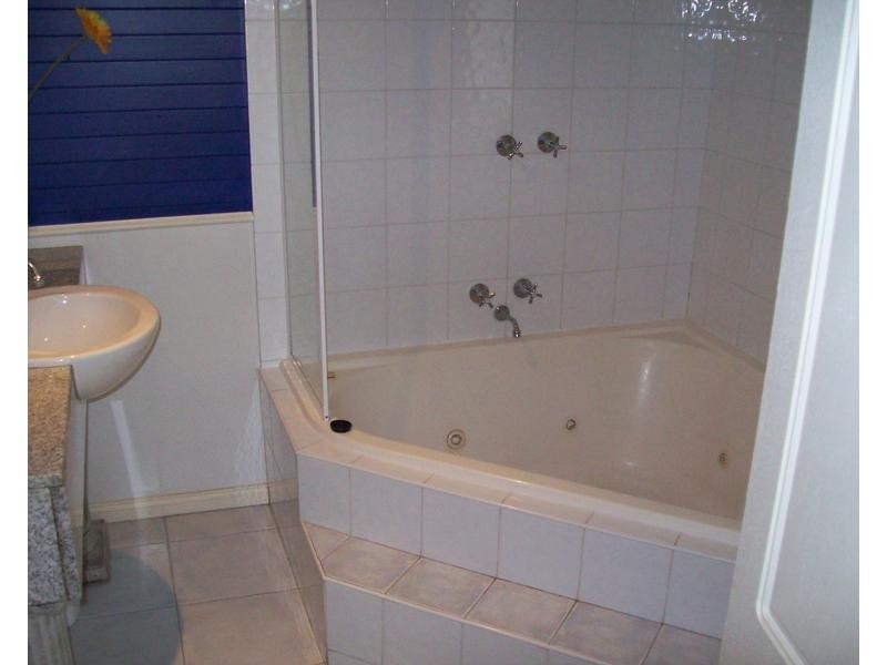 3 OLD BRIDGE ROAD, Nelson VIC 3292