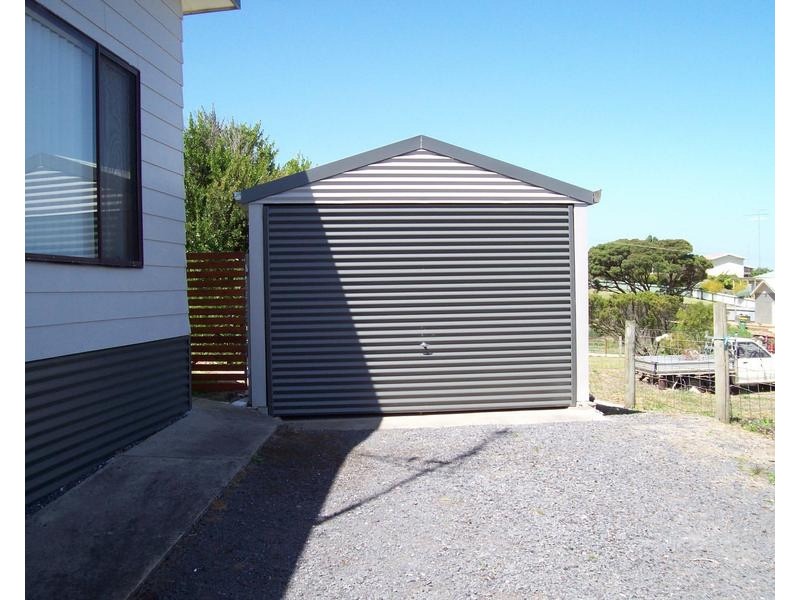 3 OLD BRIDGE ROAD, Nelson VIC 3292