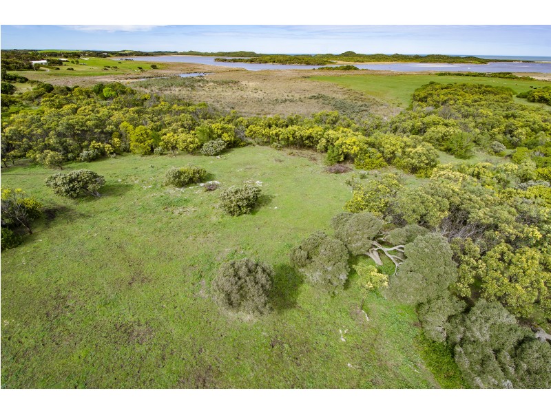 3 BLACK SWAN ROAD, Nelson VIC 3292
