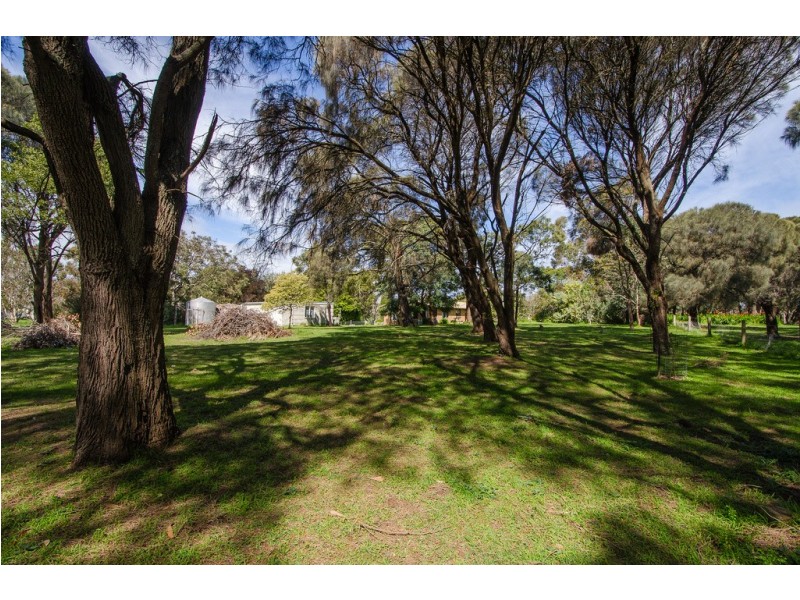 24 CASUARINA GROVE, Nelson VIC 3292