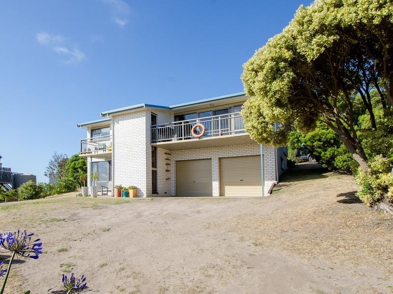 26 MOONAH AVENUE, Nelson VIC 3292