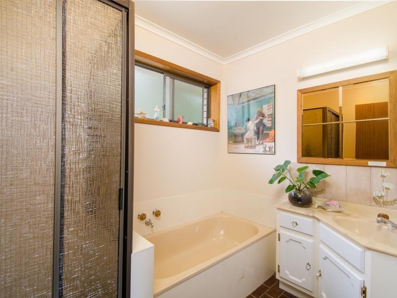 26 MOONAH AVENUE, Nelson VIC 3292