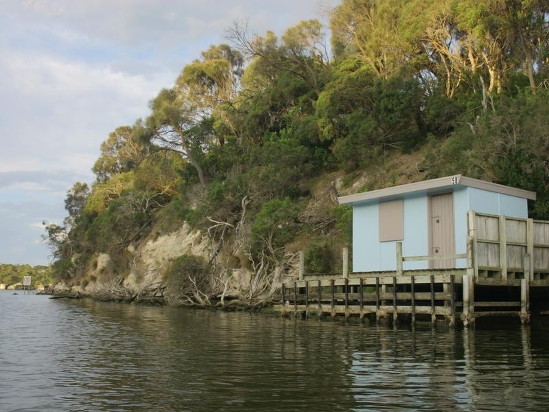 26 MOONAH AVENUE, Nelson VIC 3292