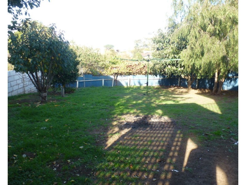 4 LOCKE STREET, Mount Gambier SA 5290