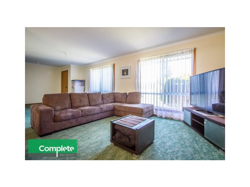 19 Glenmont Crescent, Mount Gambier SA 5290