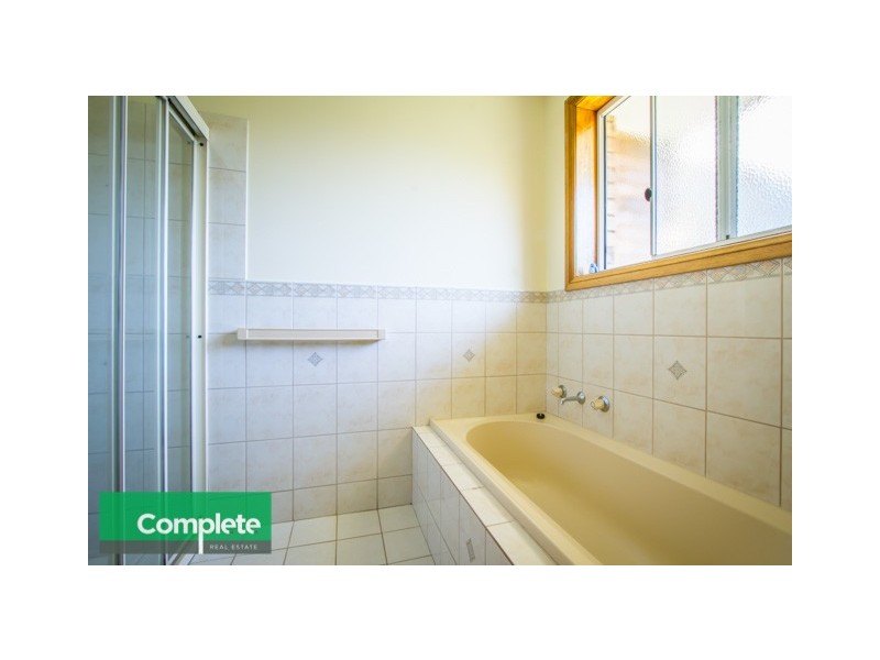 19 Glenmont Crescent, Mount Gambier SA 5290
