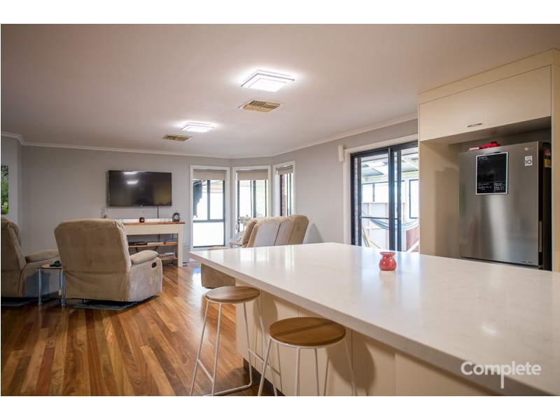 4 DERRINGTON STREET, Mount Gambier SA 5290