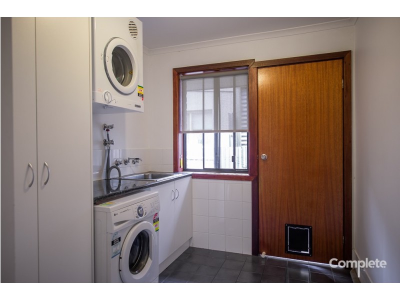 4 DERRINGTON STREET, Mount Gambier SA 5290