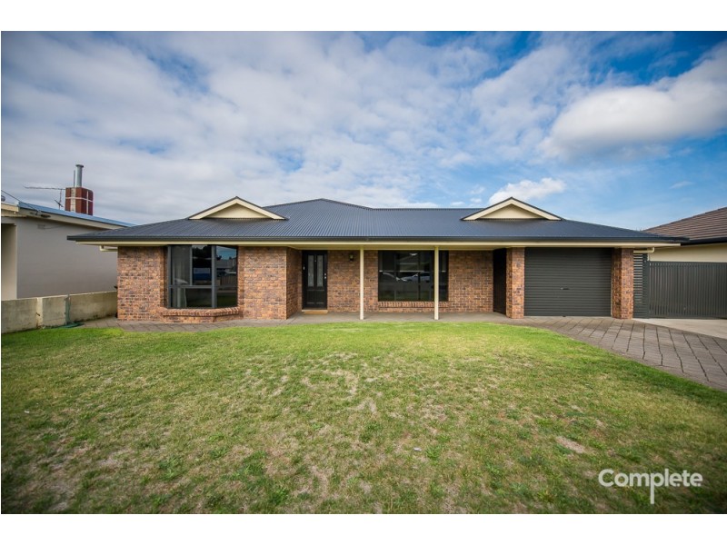 4 DERRINGTON STREET, Mount Gambier SA 5290
