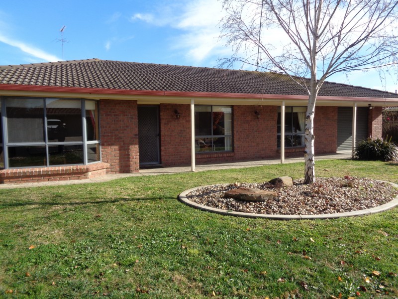1 GLENMONT CRESCENT, Mount Gambier SA 5290