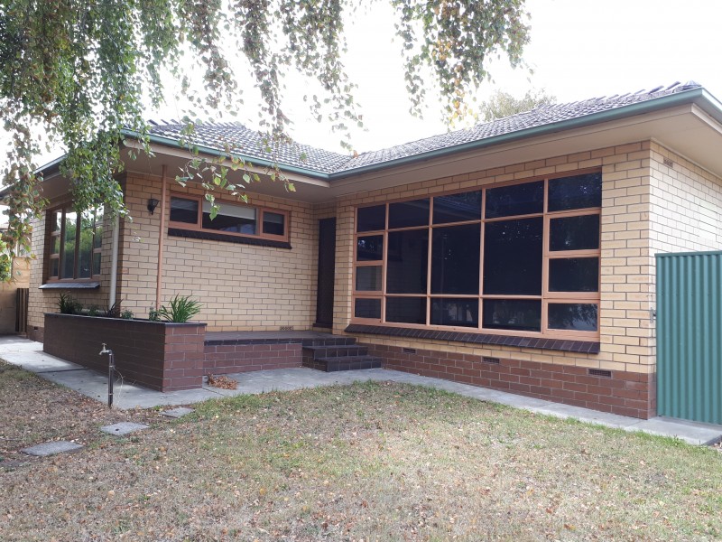 2 SUTTON AVENUE, Mount Gambier SA 5290