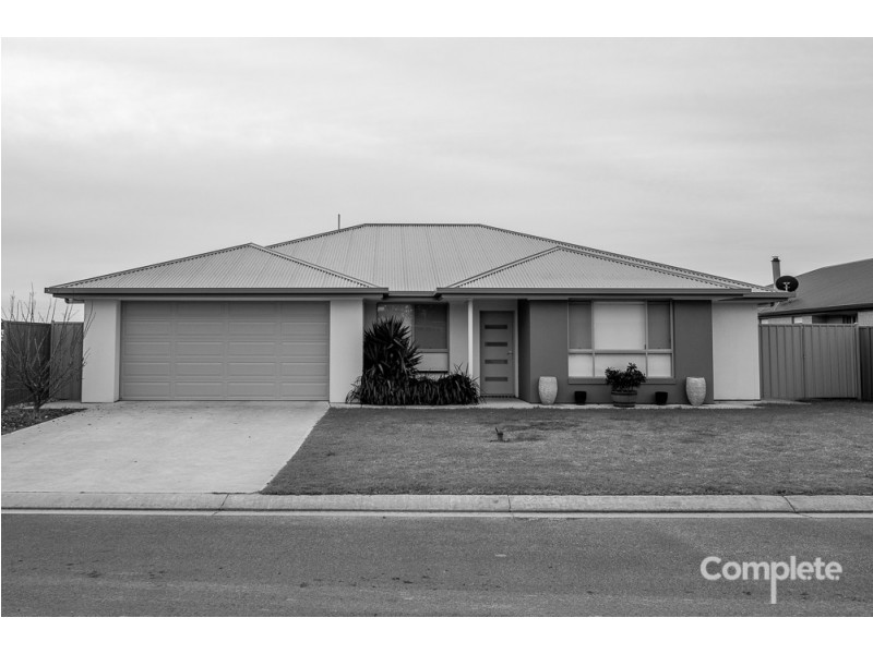 13 JOHN POWELL DRIVE, Mount Gambier SA 5290