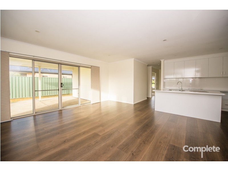 13 JOHN POWELL DRIVE, Mount Gambier SA 5290