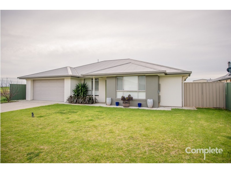 13 JOHN POWELL DRIVE, Mount Gambier SA 5290