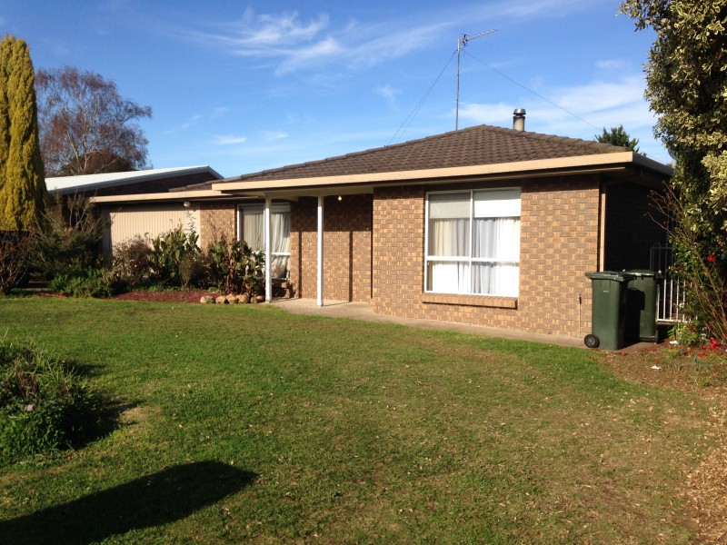 6 BALAMBOOL AVENUE, Mount Gambier SA 5290