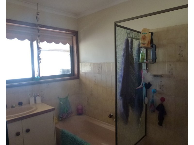 5 TENISON DRIVE, Mount Gambier SA 5290
