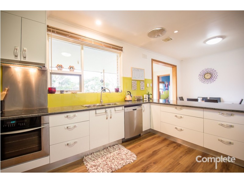 4 HAKEA STREET, Mount Gambier SA 5290