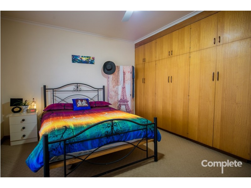 4 HAKEA STREET, Mount Gambier SA 5290