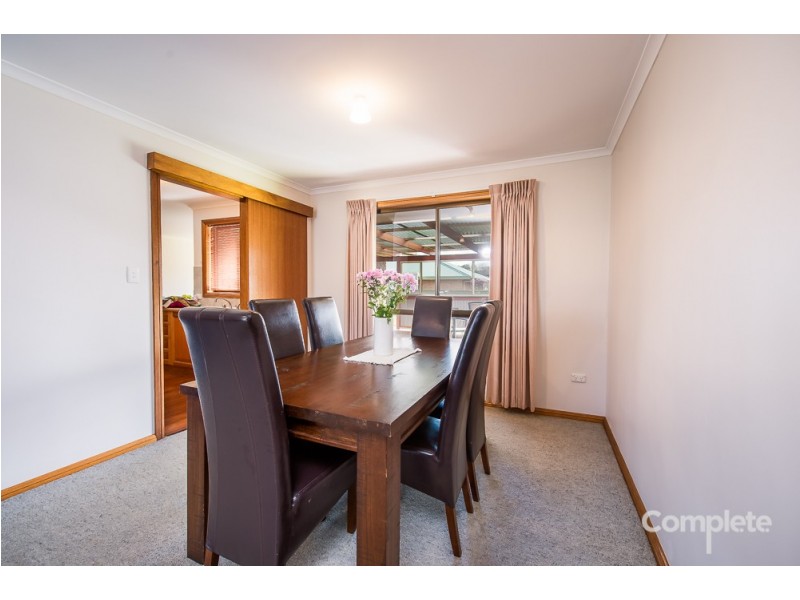 8 MONTEBELLO DRIVE, Mount Gambier SA 5290