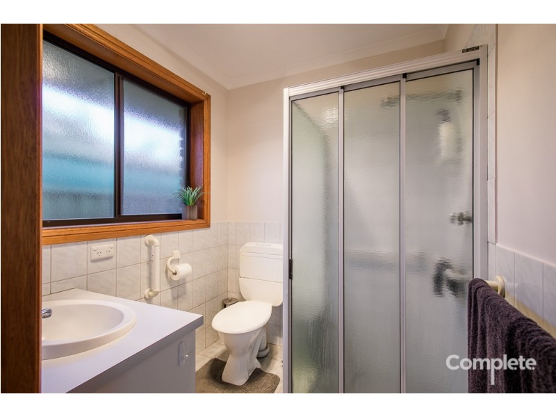 8 MONTEBELLO DRIVE, Mount Gambier SA 5290