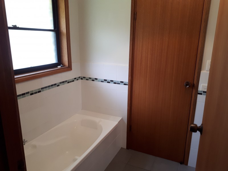 4 CARAPOOK STREET, Mount Gambier SA 5290