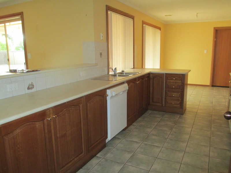 13 ROANOKE COURT, Mount Gambier SA 5290