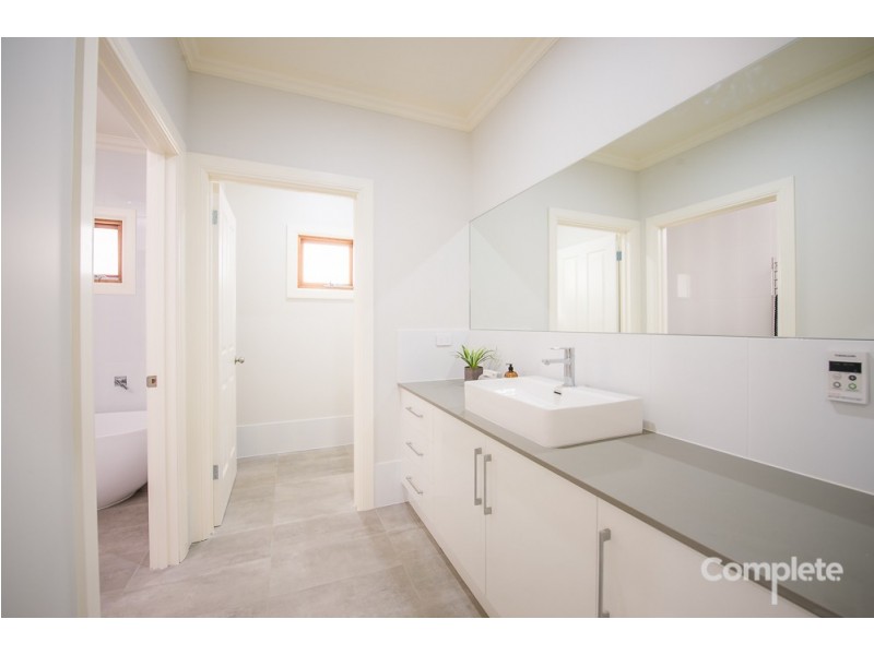 2/4 REGINALD STREET, Mount Gambier SA 5290