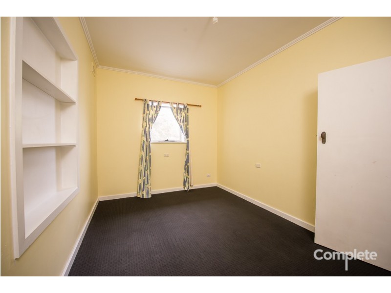 10 STRANGWAYS STREET, Mount Gambier SA 5290