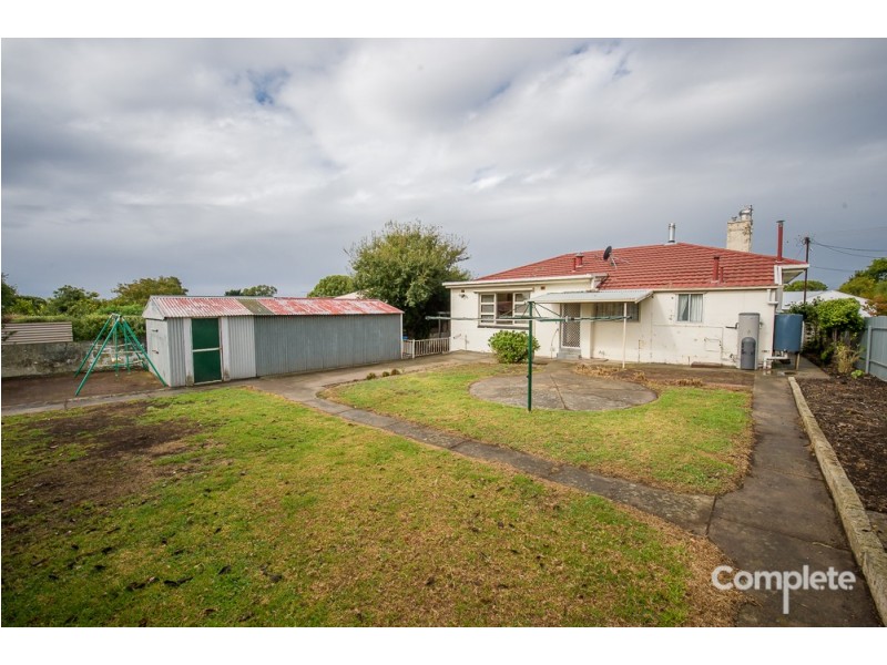 10 STRANGWAYS STREET, Mount Gambier SA 5290