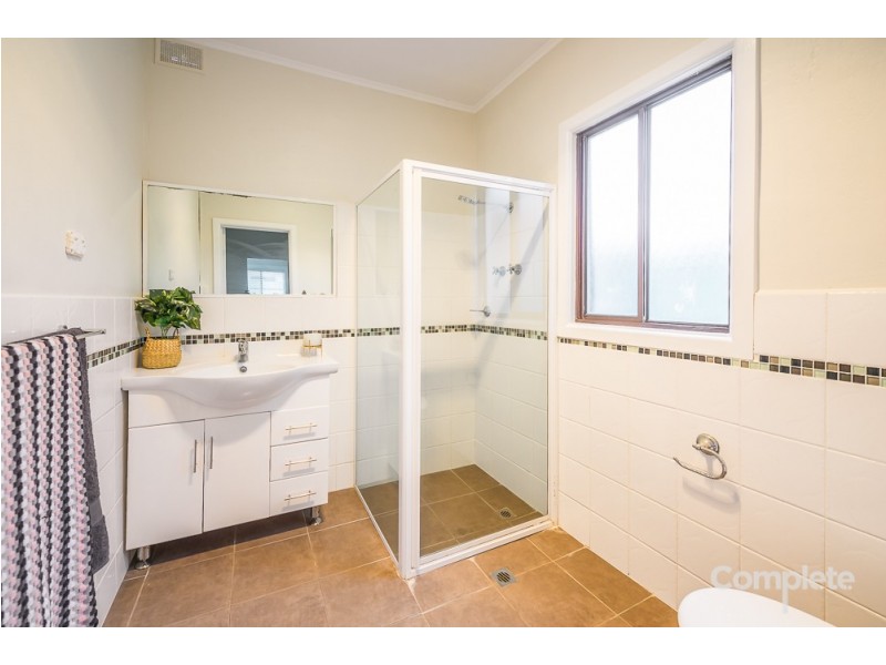 9 SHEPHERDSON ROAD, Mount Gambier SA 5290