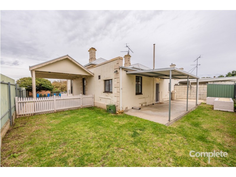 9 SHEPHERDSON ROAD, Mount Gambier SA 5290