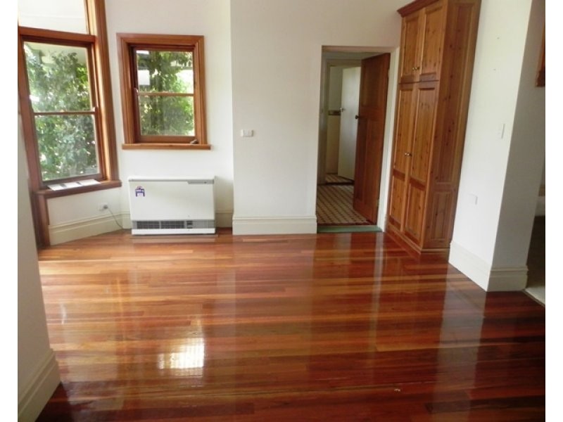 6 ANZAC STREET, Mount Gambier SA 5290