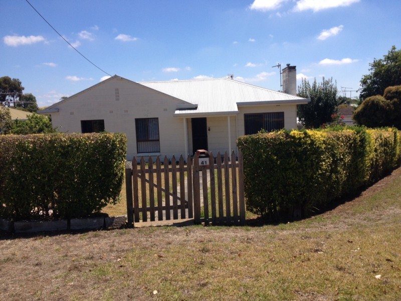 41 Lake Terrace East, Mount Gambier SA 5290